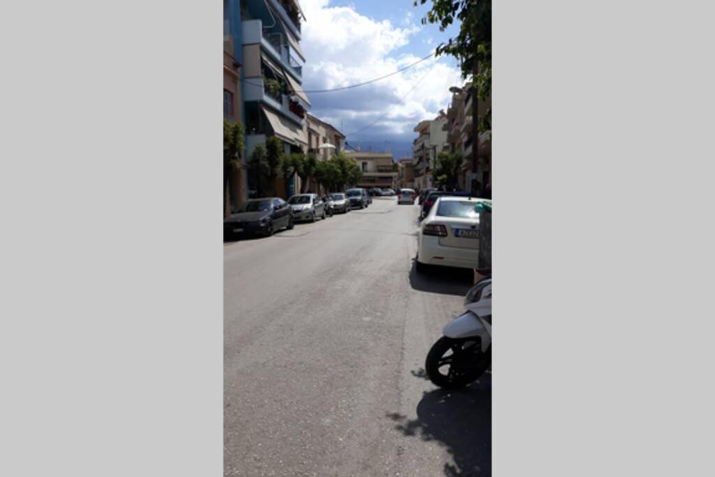 Bilocale - Δίχωρο Διαμέρισμα Δίπλα Στα Ψηλαλώνια Pátra Kültér fotó